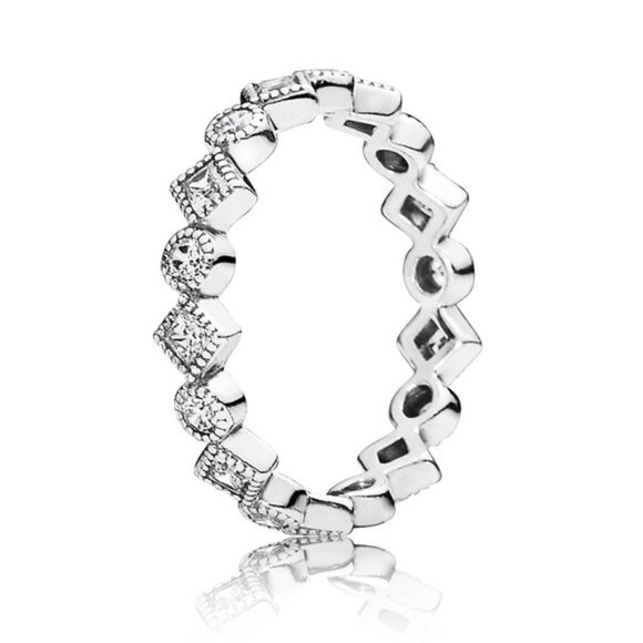Pandora Alluring Brilliant Princess Ring - Picture 3 of 16